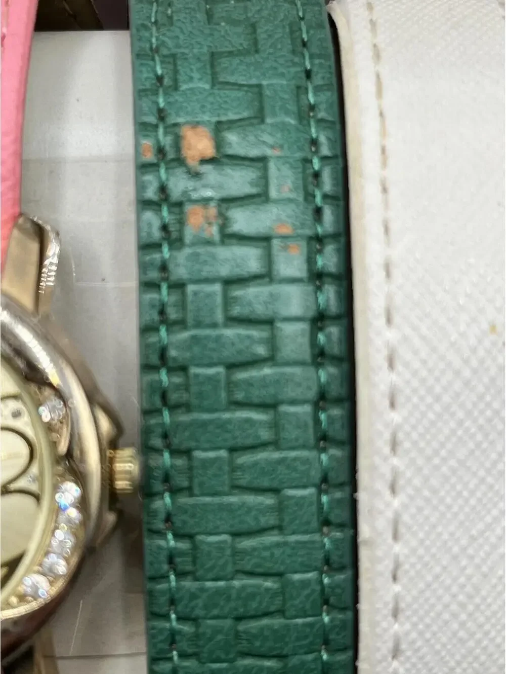 Versona Womens Wrist Watch and 7 each Interchangeable Bands-Working Watch Works